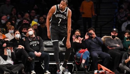 博鱼app-【观察】KD伤缺4-6周意味什么？篮网三巨头合体太难！