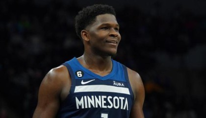 爱德华兹不仅要当狼族领袖，他心中还有更大的目标