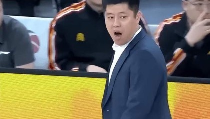 博鱼体育平台-没了李春江山西彻底垮了！进攻毫无战术，内线万人捅，要不换帅？|潘江|贾明儒|比赛|球队|法耶_新浪体育_新浪新闻